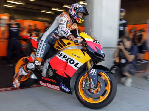Australian rider Casey Stoner will contest the Indianapolis MotoGP despite an ankle injury. (AAP)