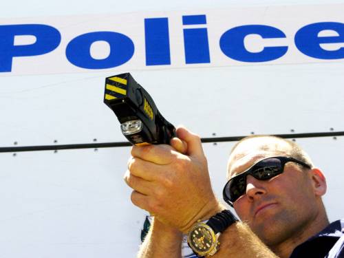 The NSW Ombudsman has recommended an overhaul of Taser rules after the death of a Brazilian student. (AAP)