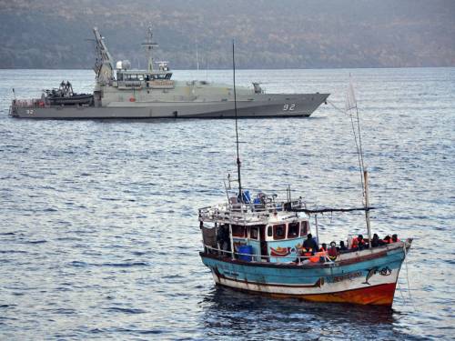 63 asylum seekers detected on North Keeling Island will be transferred to Christmas Island. (AAP)