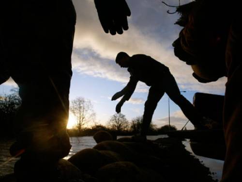 The BOM noted there was a 75 per cent chance of floods developing in the areas at risk, with its next flood watch update due on Friday morning. (File: AAP)