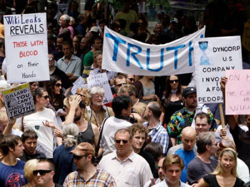More than 500 people rallied outside Sydney's Town Hall, while about 350 people gathered outside the Brisbane office of the Department of Foreign Affairs and Trade. (AAP)