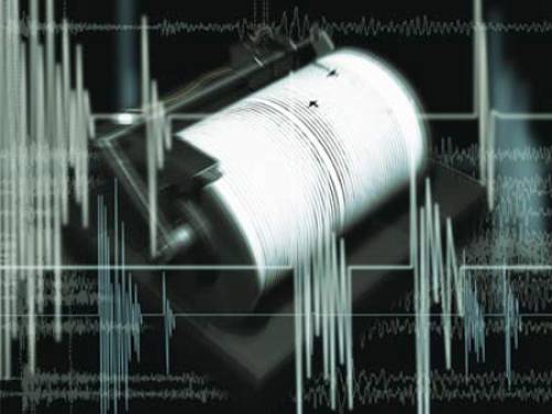 Huge earthquake rocks NZ tsunami feared