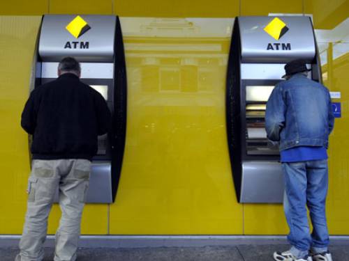 Analysts say the result was partly driven by an increase in market share of the big four banks. (AAP)