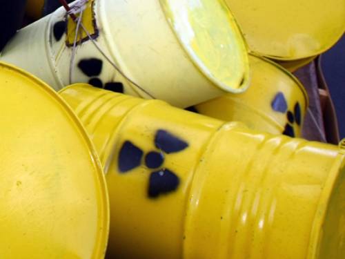 Authorities are considering setting up a nuclear waste dump at Muckaty Station, north of Tennant Creek (Getty)