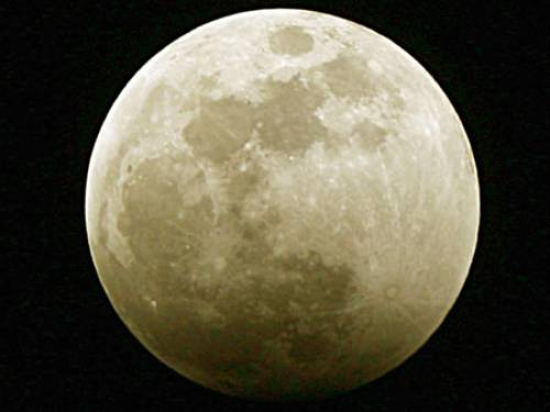 China is aiming to launch an unmanned rover on the moon's surface by 2012 and a manned mission to the moon by around 2020. (Getty Images)
   