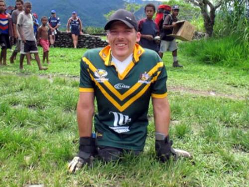 Four-time New York wheelchair marathon winner and paralympian Kurt Fearnley has spent 10 days crawling the Kokoda Track (AAP)