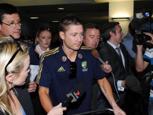 Michael Clarke will return to cricket and try to put his personal dramas behind him when the Australian Test squad resume training for the first Test against New Zealand. (AAP)