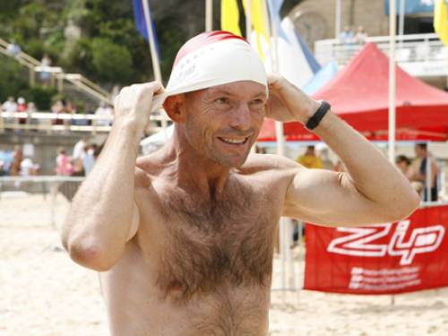Left-wing activist group GetUp pooled members' resources to successfully bid for a surfing lesson and breakfast with the opposition leader on eBay. (File AAP)
