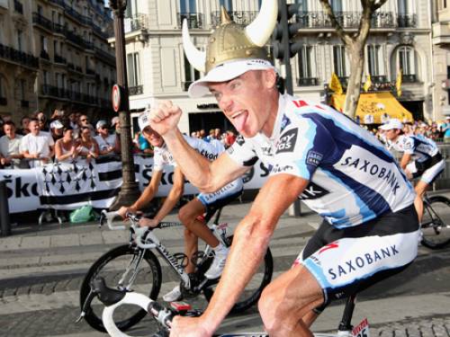 Stuart O'Grady enjoys a lighter moment last year during the final stage of Tour de France. (Getty Images) 