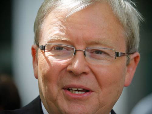 Addressing members of the stolen generation at Parliament House on the anniversary on Monday, Mr Rudd received rousing applause. (AAP)