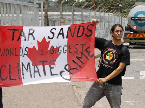 Canada became the first country formally to quit the landmark Kyoto Protocol as it sought to avoid paying penalties or missing targets on cutting carbon emissions. (AAP)
