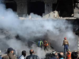 syria_bombs_120318_B_aap_1105398529