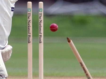 Australia 5-208 at stumps in 2nd Test