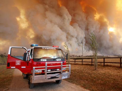 173 people died and hundreds were hurt in last year's Black Saturday bushfires (AAP)