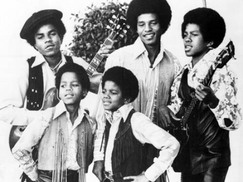 The Jackson 5, Michael Jackson, front right, Marlon Jackson, front left, Tito Jackson, back left, Jackie Jackson and Jermain, back right, are shown in Los Angeles. (File photo: AP)