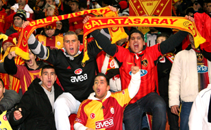 gala-308_200044201